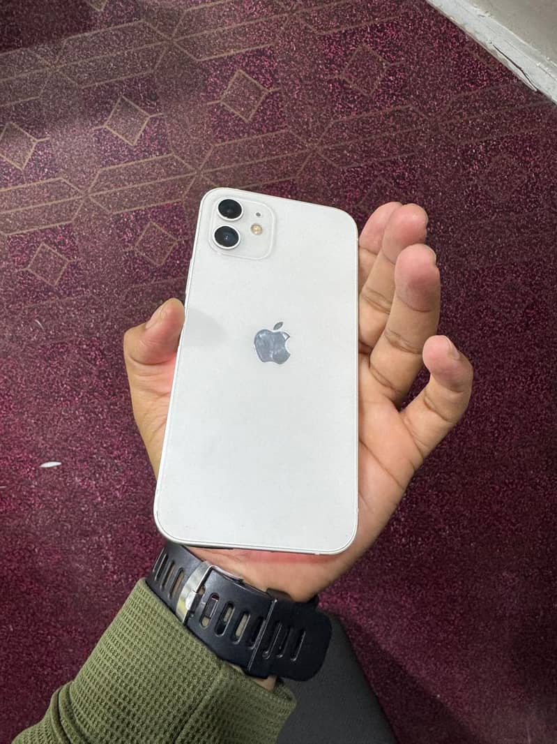 Apple iPhone 12 0