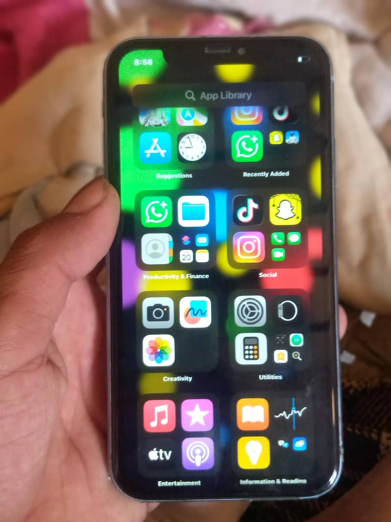Apple iPhone XR 1