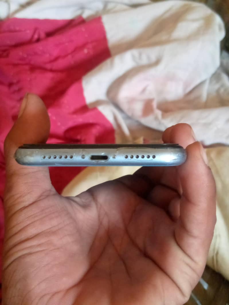 Apple iPhone XR 2