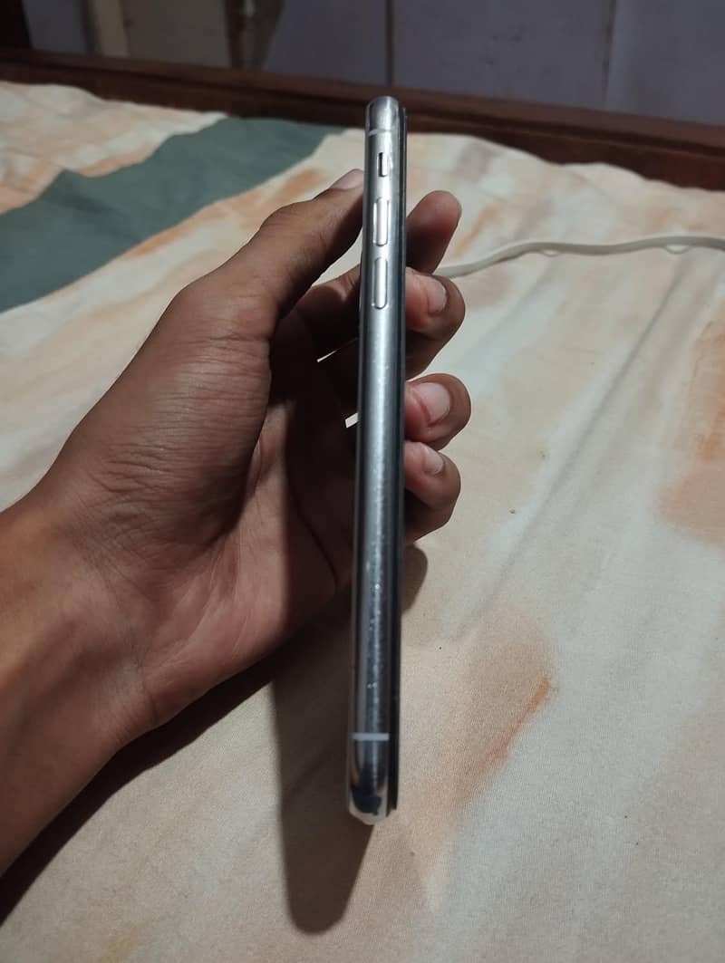 Apple iPhone X 2