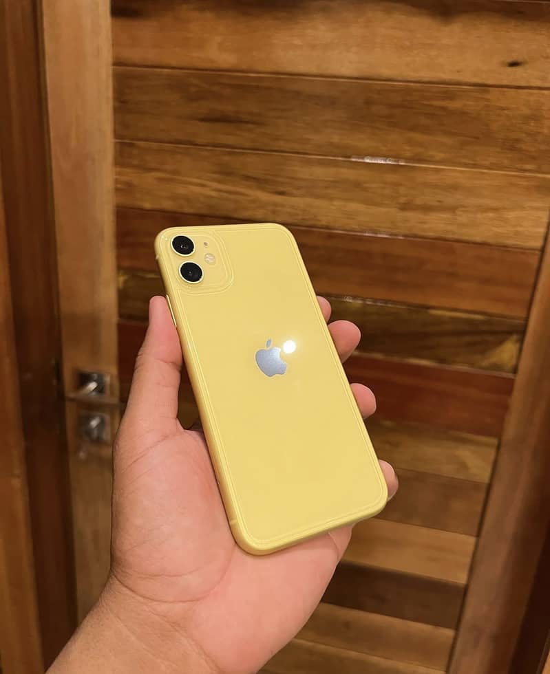 Apple iPhone 11 3