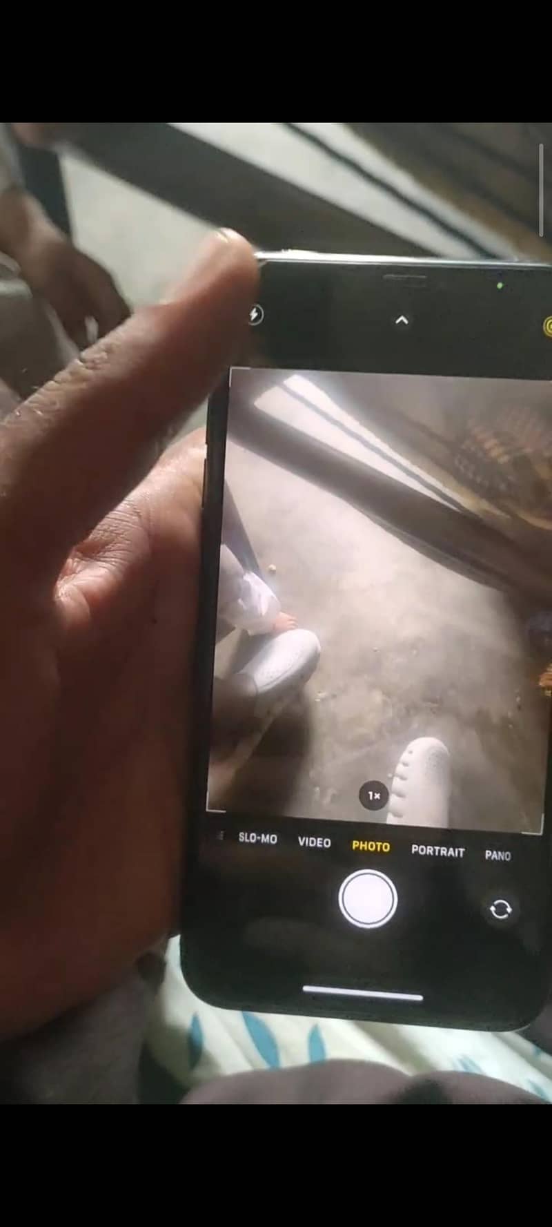 Apple iPhone XS Max 1