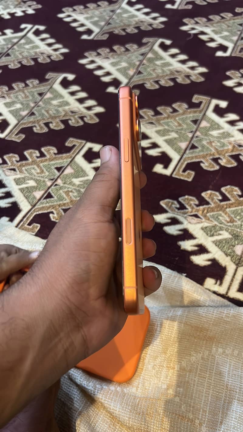 Apple iPhone 17 Pro Max 2