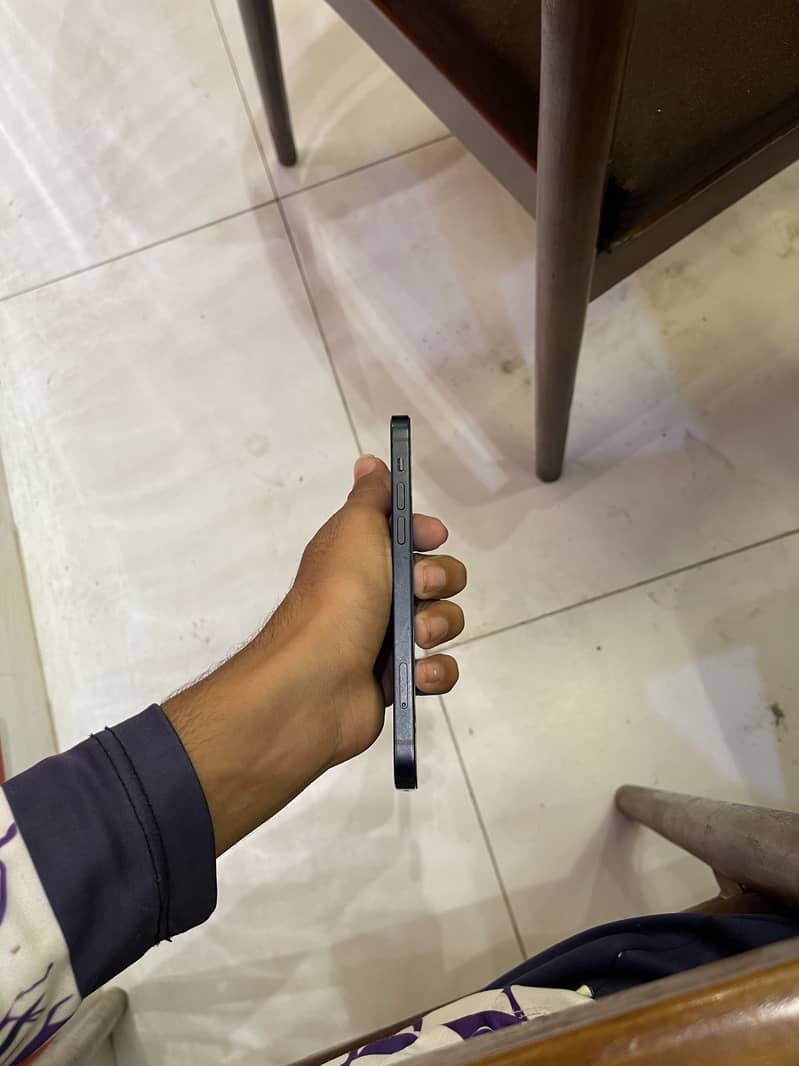 Apple iPhone 12 2