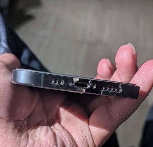 Apple iPhone 12 Pro Max 4