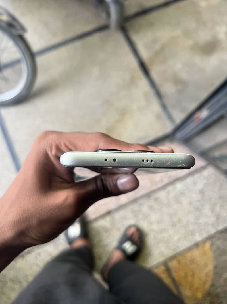 Realme 15 4