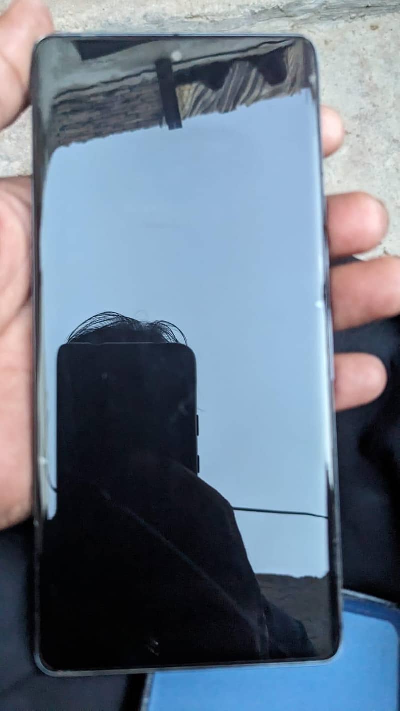 Google Pixel 7 Pro 9