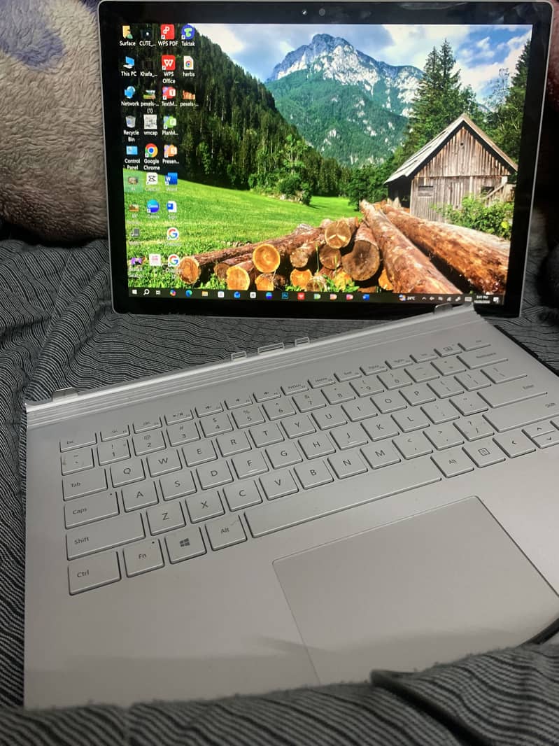 microsoft surface book , touch screen condition new 7