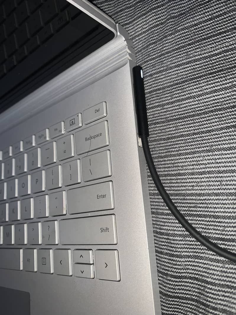 microsoft surface book , touch screen condition new 11