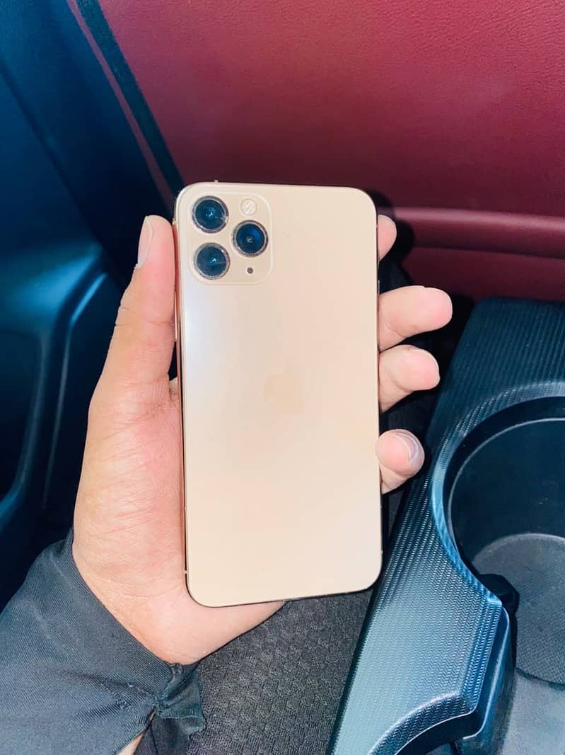 Apple iPhone 11 Pro 1