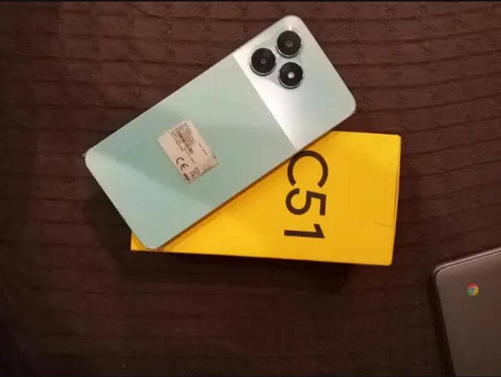 Realme C51 0
