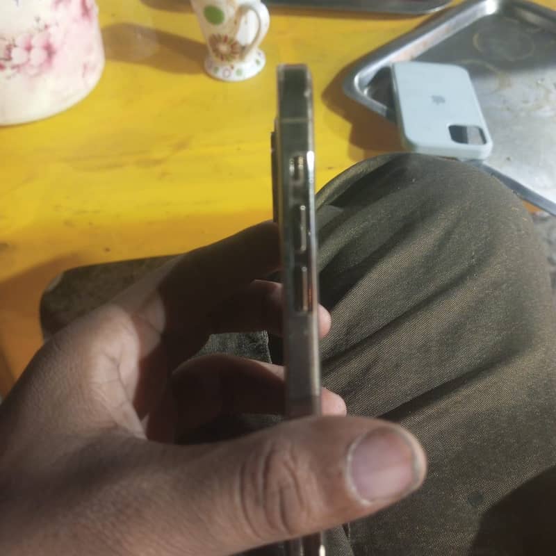 Apple iPhone 12 Pro 6