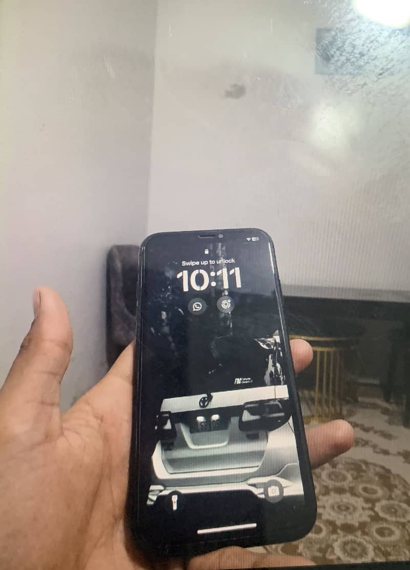 Apple iPhone XR 0