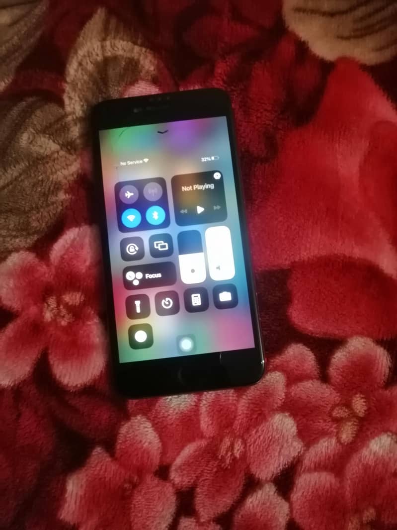Apple iPhone 7 Plus 0