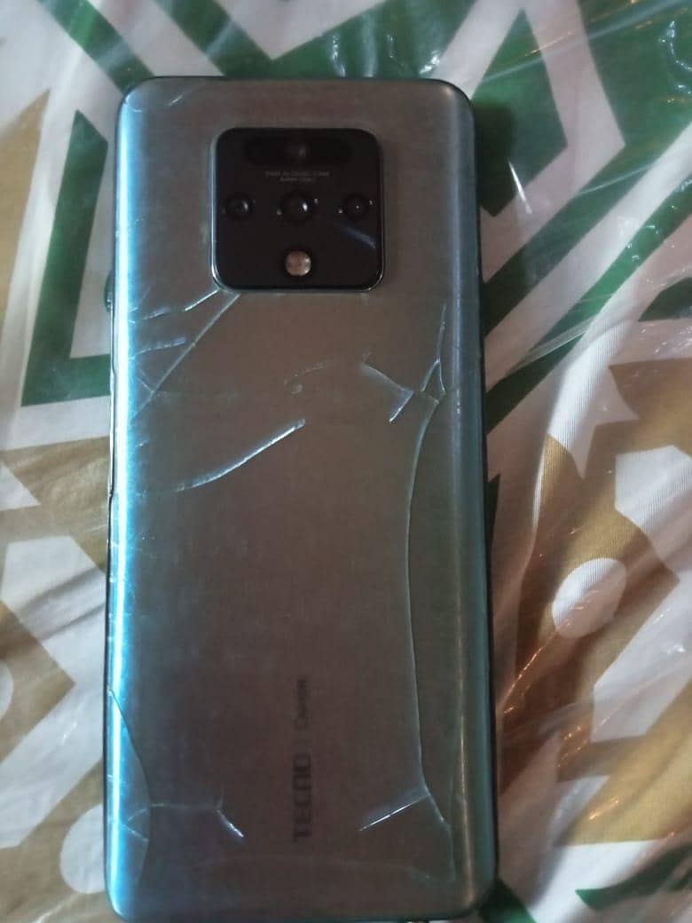 Tecno CAMON 16 Premier 0