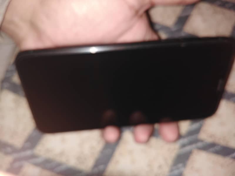 Apple iPhone 11 Pro Max 4