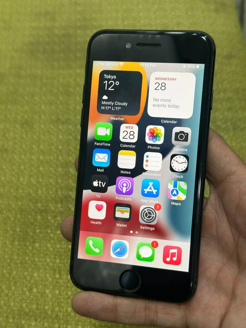 Apple iPhone 7 32gb 1