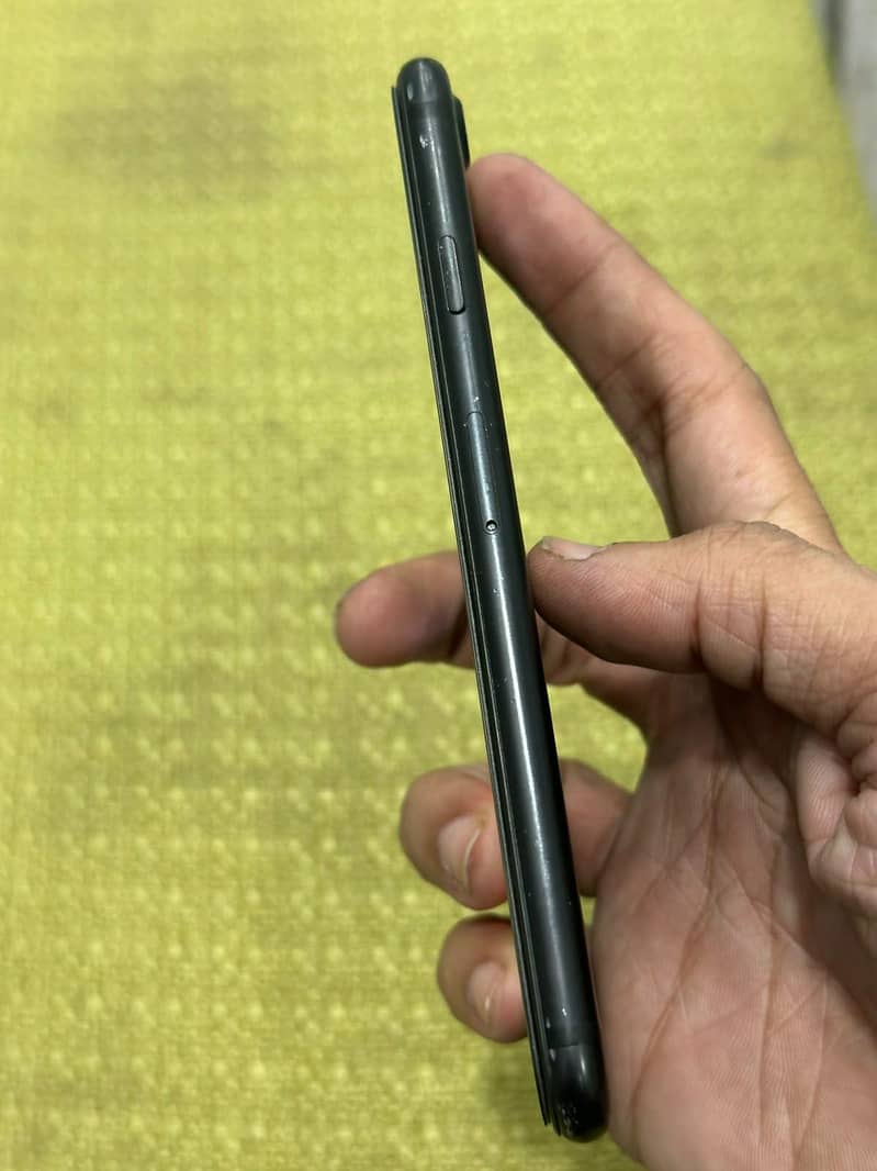 Apple iPhone 7 32gb 3