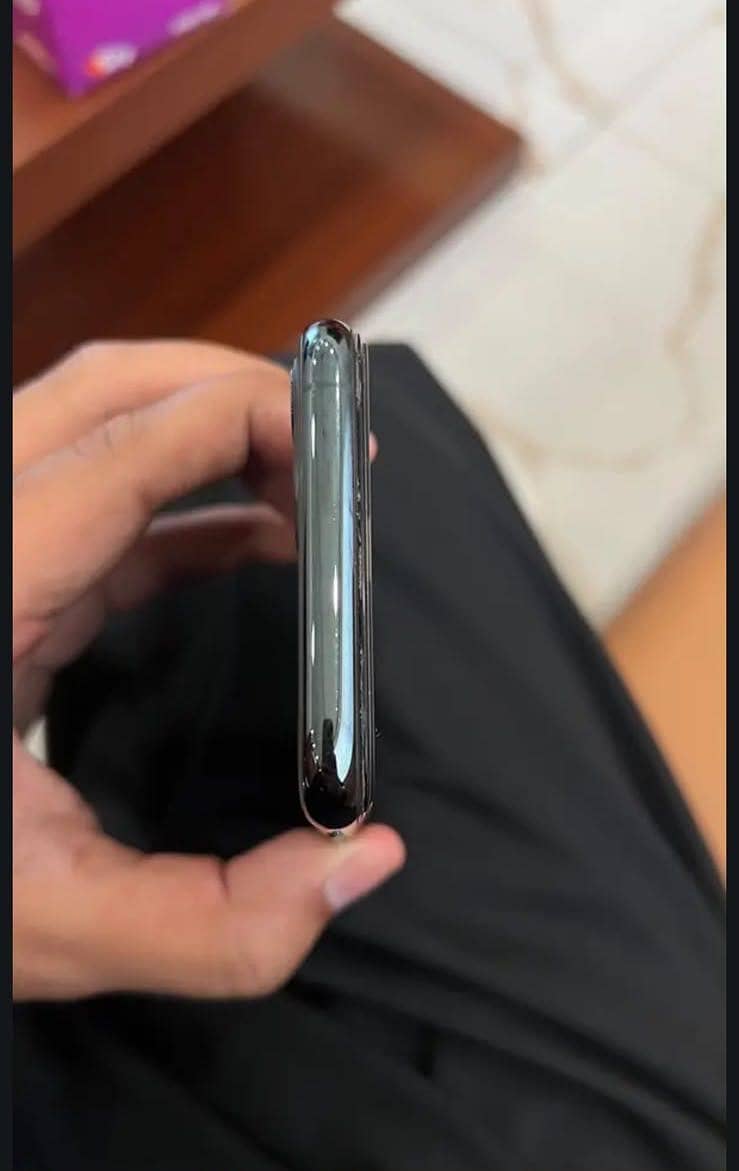 Apple iPhone 11 Pro 7
