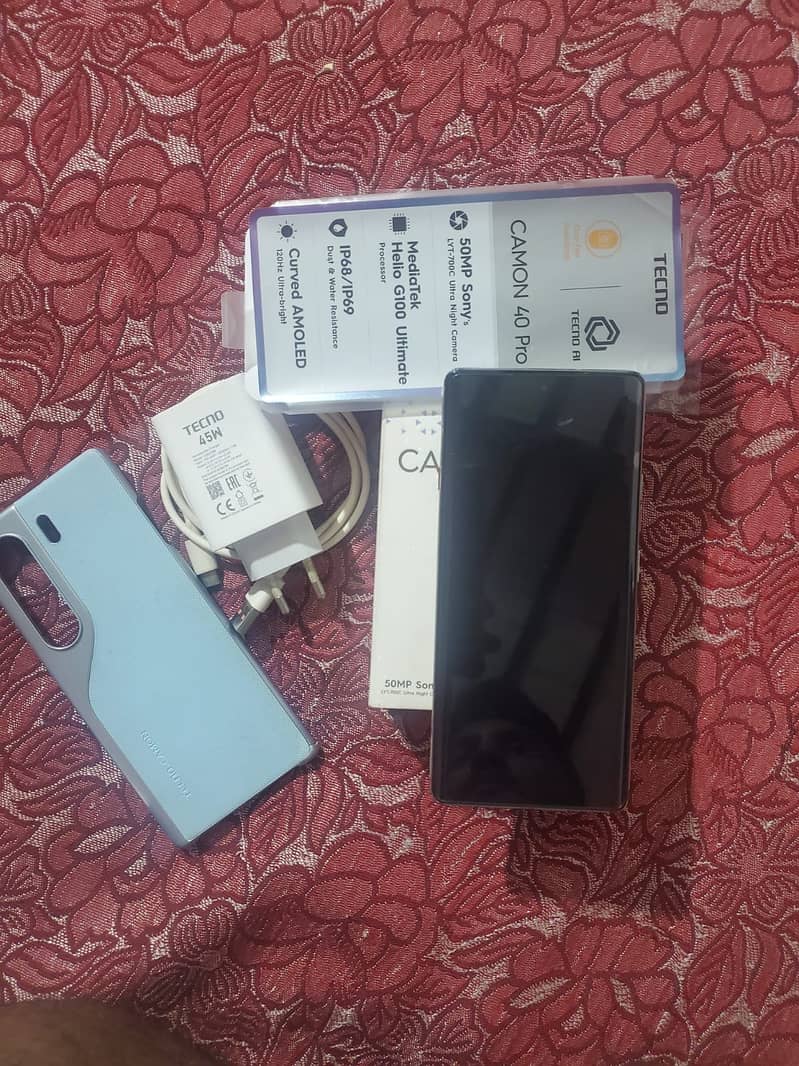 Tecno CAMON 40 Pro 8