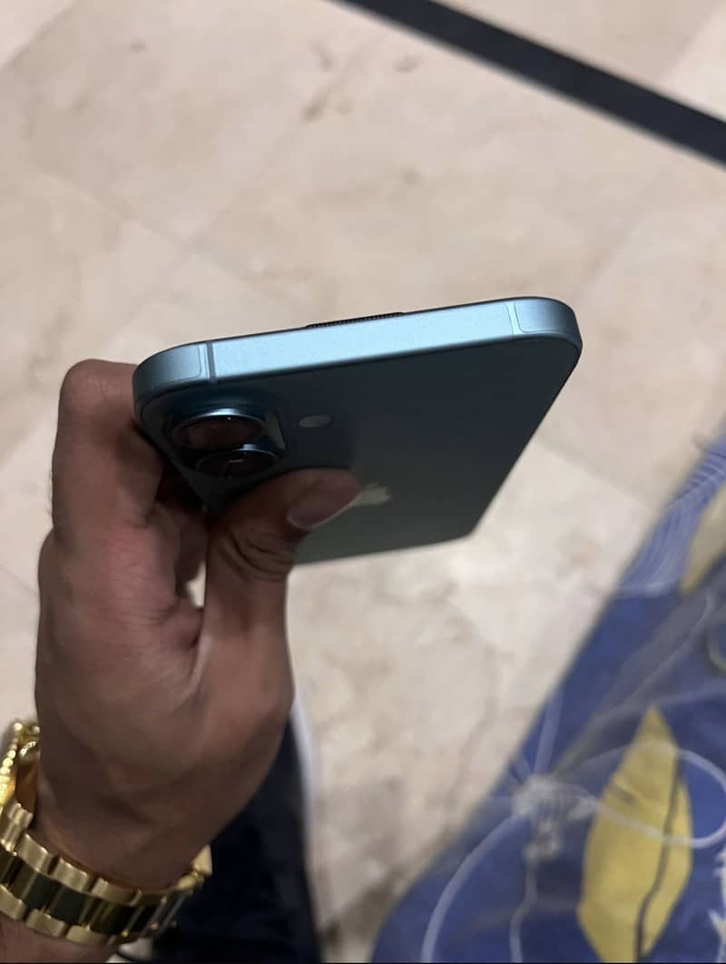 Apple iPhone 16 Plus 5