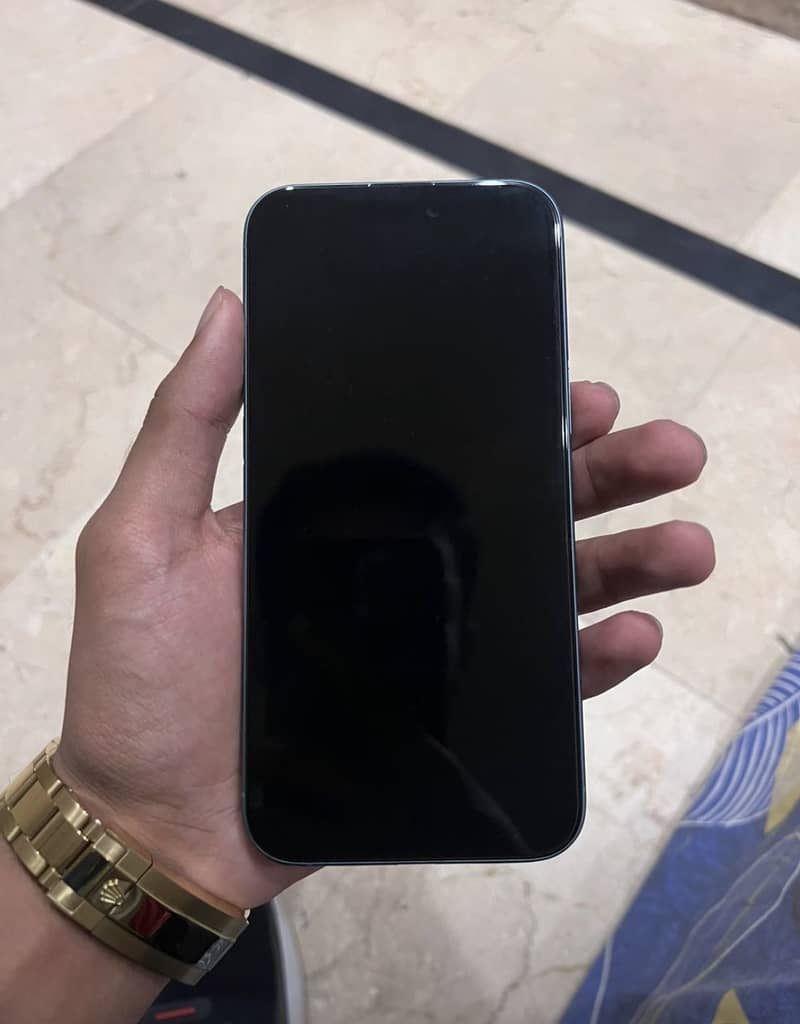 Apple iPhone 16 Plus 6