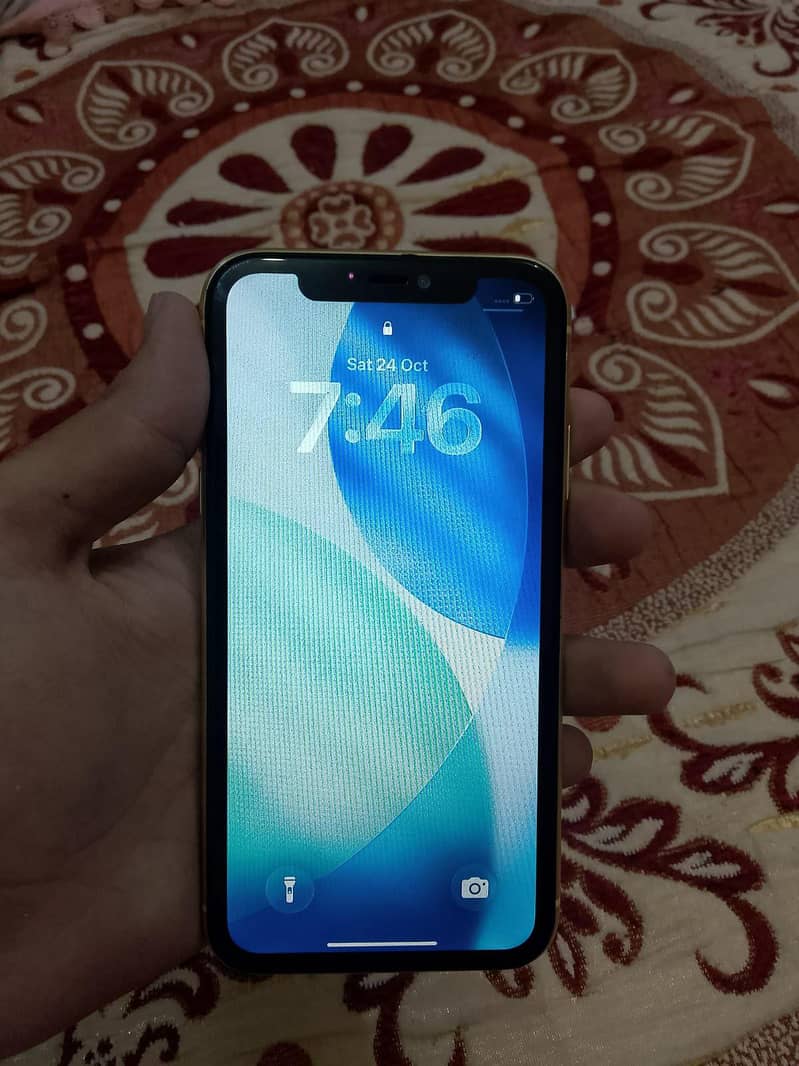 Apple iPhone 11 7