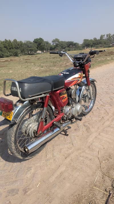 Yamaha YB 100