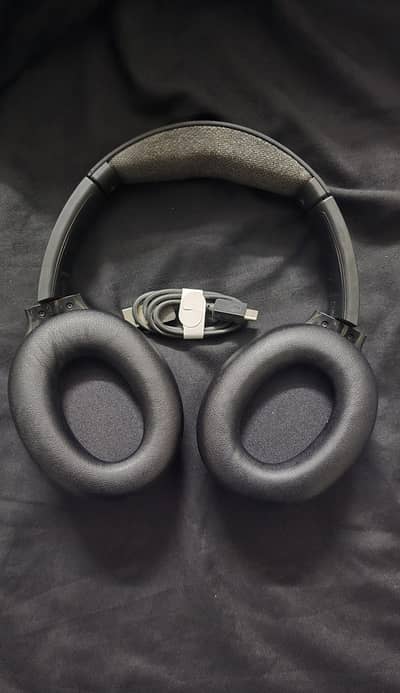 SKULLCANDY CRUSHER ANC 2 MINT CONDITION