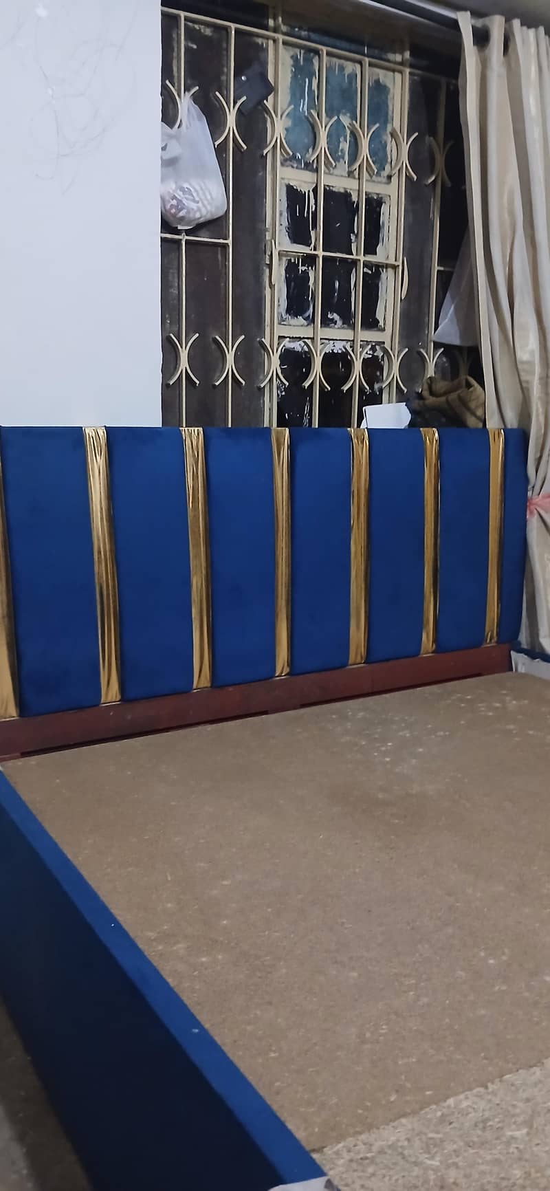double bed 0