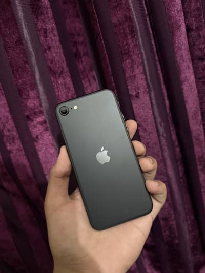 Apple iPhone SE