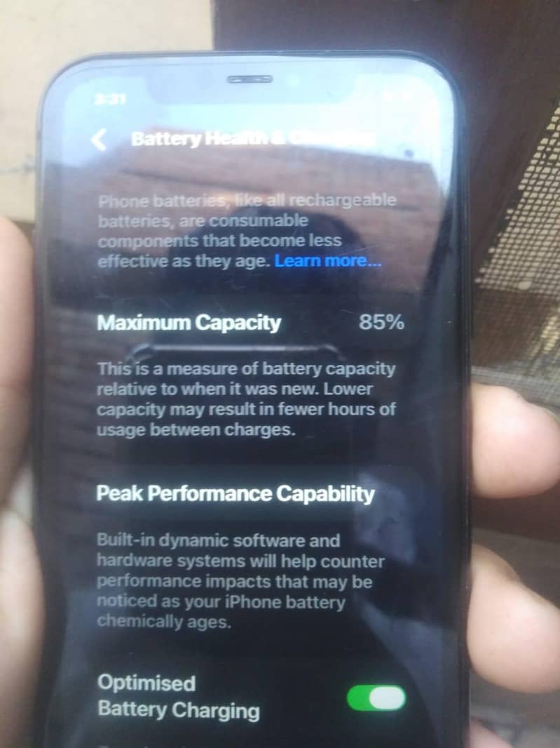 Apple iPhone 11 jv 3
