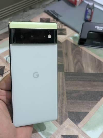 Google Pixel 6 9.5/10 8/128