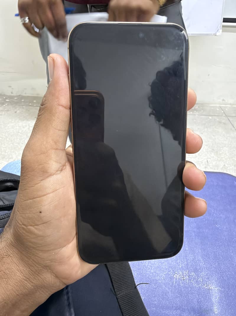 iPhone 16 pro max JV 2