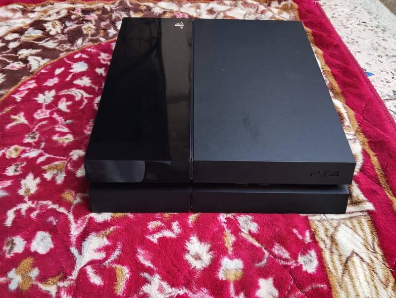Ps4 Jailbreak 1tb with 1 controller 1