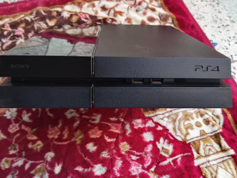 Ps4 Jailbreak 1tb with 1 controller 4