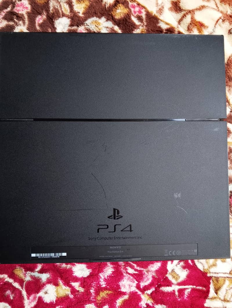 Ps4 Jailbreak 1tb with 1 controller 7
