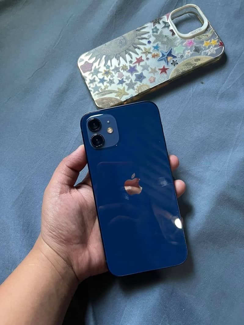 Apple iPhone 12 3