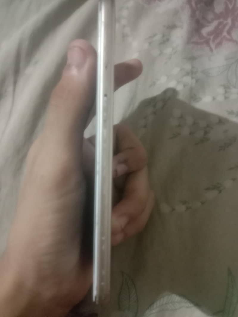 OPPO A37 2