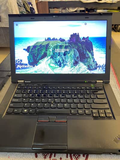 Lenovo T430s Intel Core i5, 8GB Ram. Good for study
