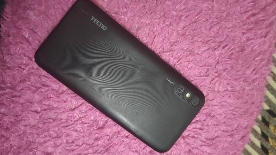 Tecno Spark Go 1