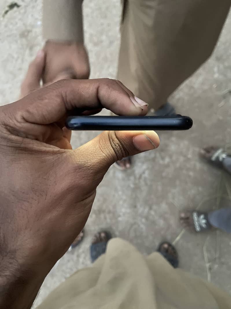 Apple iPhone SE 3 3