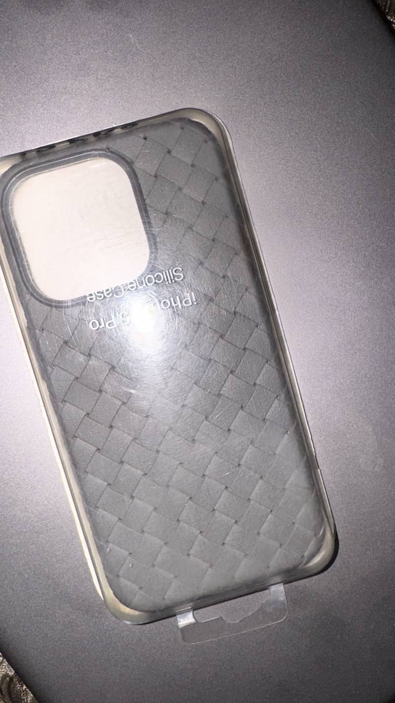Iphone 15pro covers 1