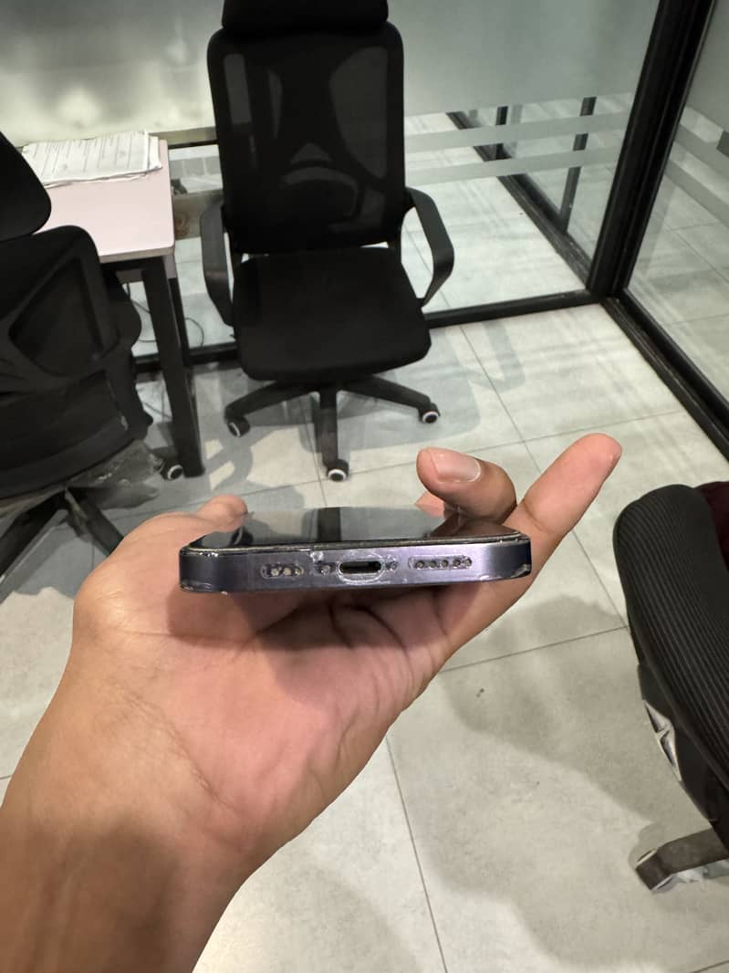 Apple iPhone 14 Pro 4