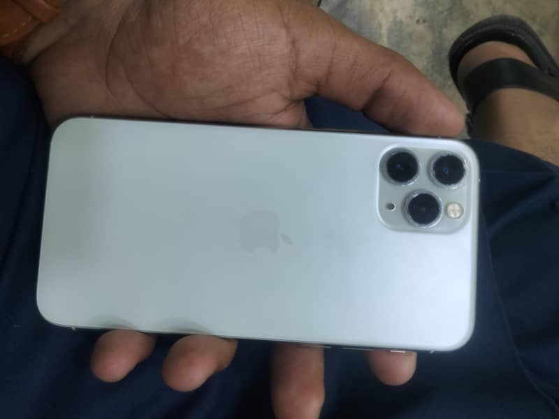 Apple iPhone 11 Pro 0