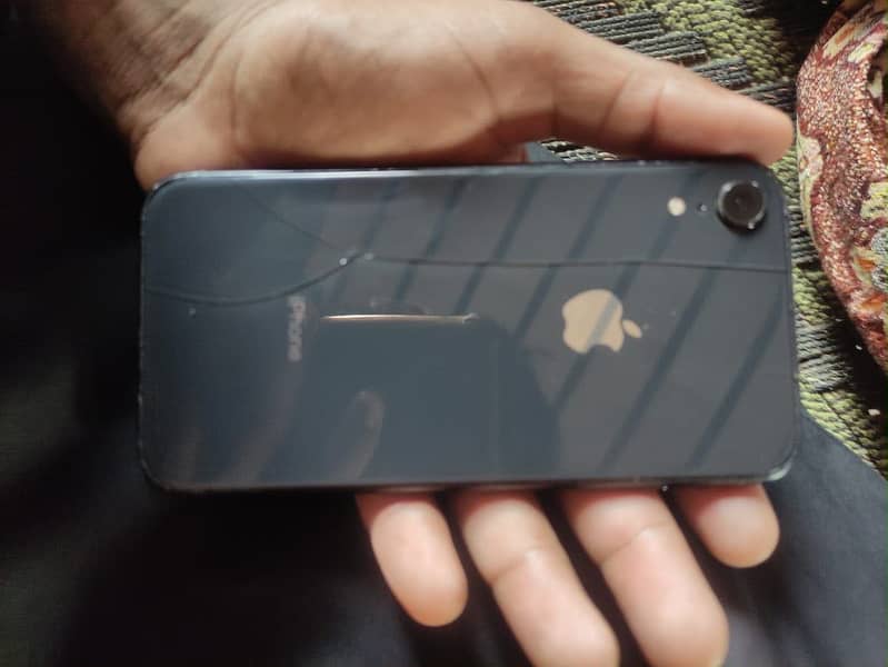 Apple iPhone XR 0