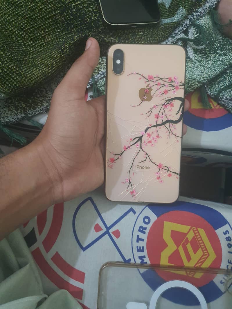 Apple iPhone XS Max 0