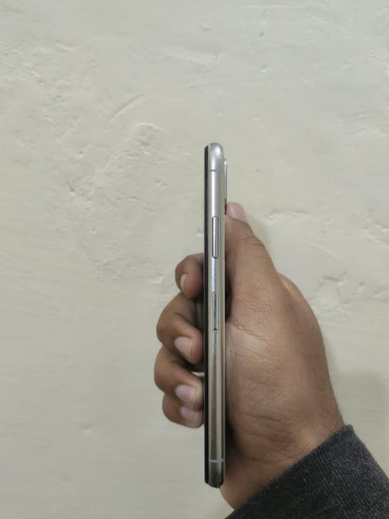 Apple iPhone X 7