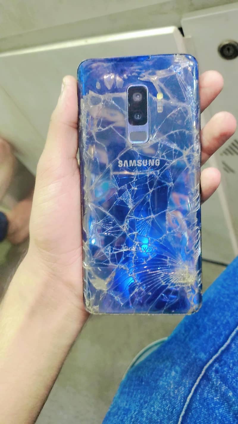 Samsung Mobile S9 Plus 1