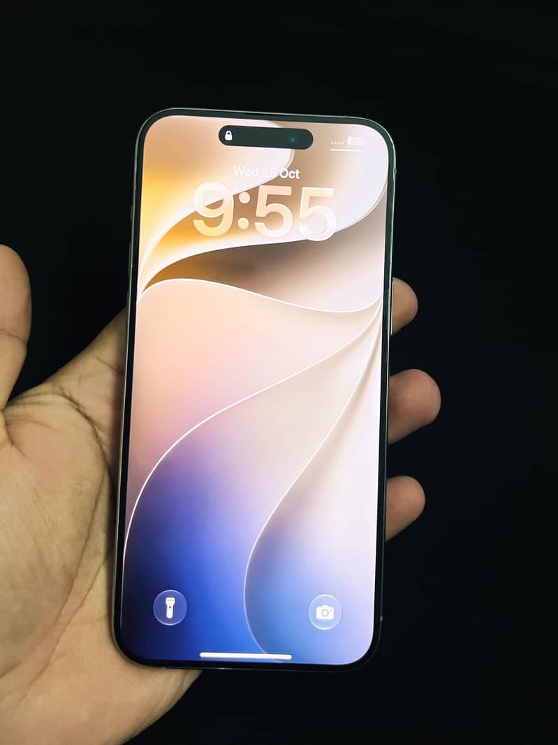 Apple iPhone 15 Pro Max 5